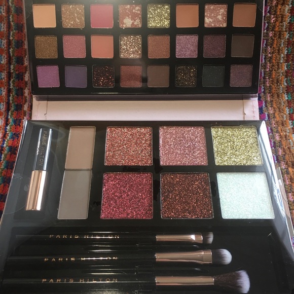 NRFB Paris Hilton 36 Pc Eye Palette Glitter Brush - Picture 9 of 9